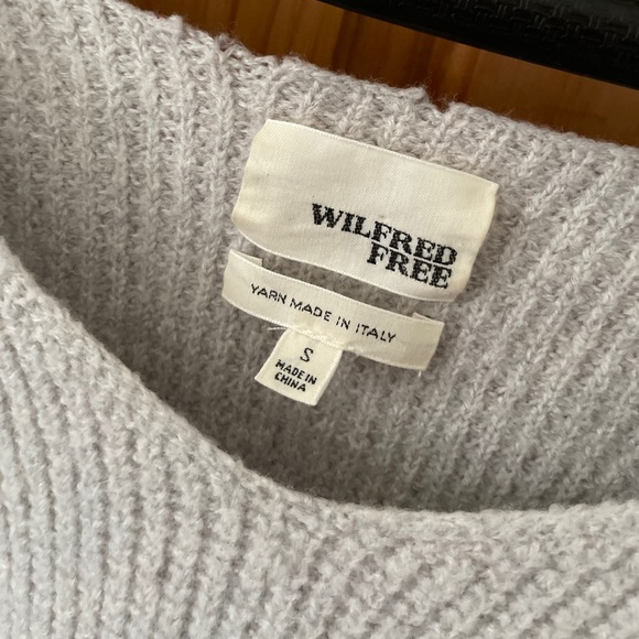 Aritzia wilfred free sweater - Picture 2 of 2